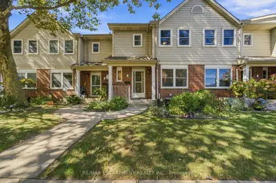 55 Kerman Avenue 47, Grimsby, On L3m 5g2