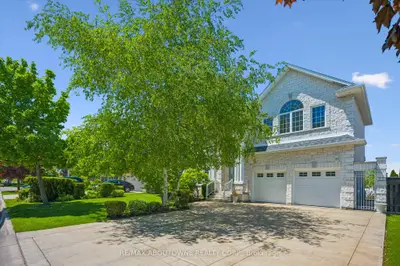 6 Fourseasons Drive, Hamilton, On L8e 5y5