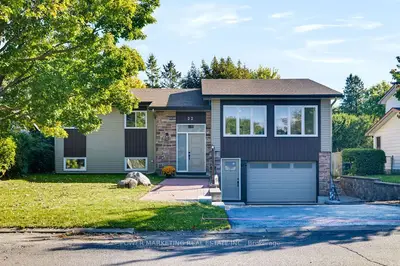 22 Parkglen Drive, Meadowlands - Crestview And Area, On K2g 3g9