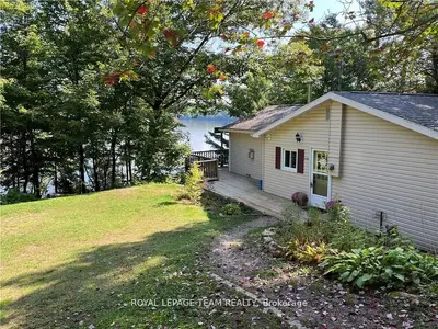 1862 River Road, Hastings Highlands, On K0j 1b0