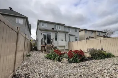 206 Broxburn Crescent, Barrhaven, On K2j 0n7