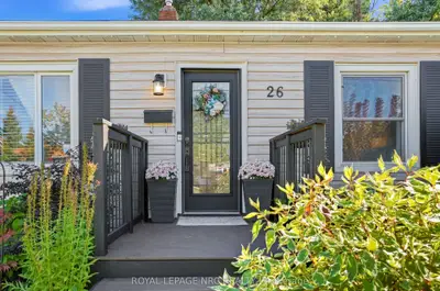 26 BATTERSEA Avenue, St. Catharines, ON L2P 1L7