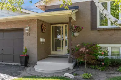 54 Crestcombe Road, St. Catharines, On L2s 2j4
