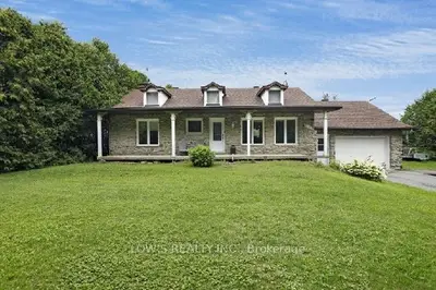 1118 BAY Road, Champlain, ON K0B 1K0
