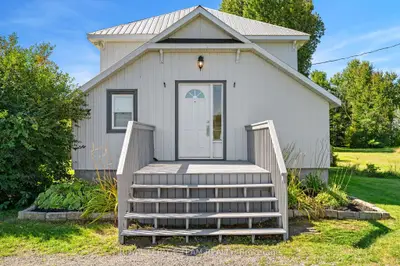 2952 Lough Road, North Dundas, On K0e 1w0
