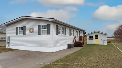 52 Algonquin Lane, Ashfield-colborne-wawanosh, On N7a 3y2