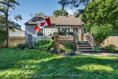 2010 Trafalgar Street, London East, On N5v 1v5