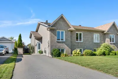 55 Forestdale Crescent, Cornwall, On K6k 0a5