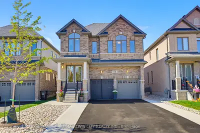 14 Rustic Oak Trail, North Dumfries, On N0b 1e0