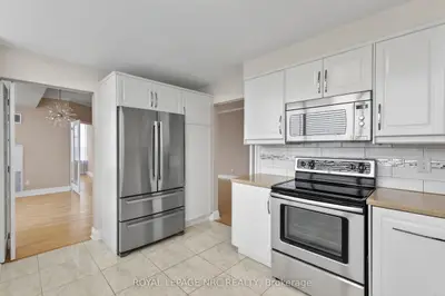 3 Towering Heights Boulevard Ph6, St. Catharines, On L2t 4a4