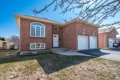 79 Speers Boulevard, Loyalist, On K7n 1y8
