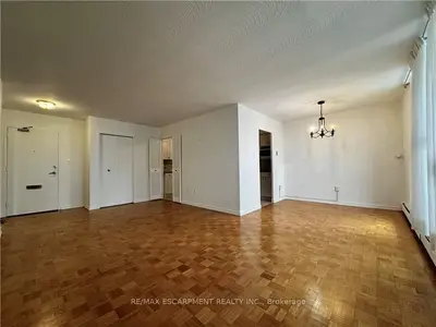 35 Towering Heights Boulevard 809, St. Catharines, On L2t 3g9