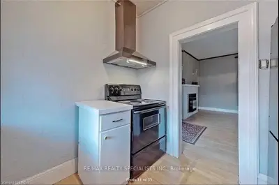 225 Dundas Street, Woodstock, On N4s 1a8