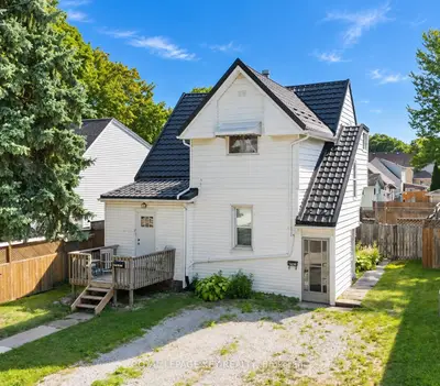 404 Russell Street S, Sarnia, On N7t 3m7