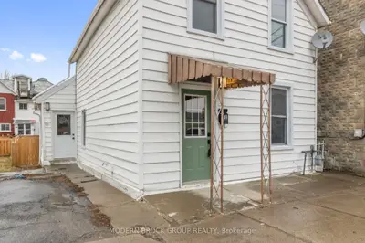 108 George Street, Brockville, On K6v 3v9