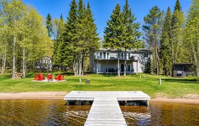 121 North Deer Lake Road, Huntsville, On P0b 1l0