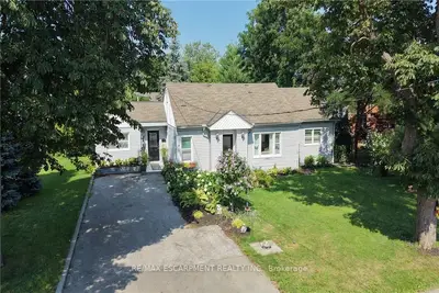 8 Victoria Street, Haldimand, On N0a 1h0