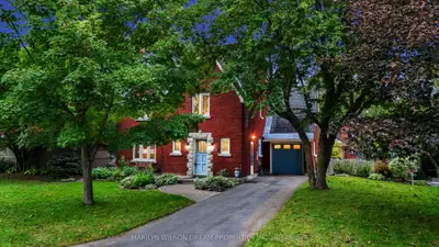 459 Piccadilly Avenue, Tunneys Pasture And Ottawa West, On K1y 0h5