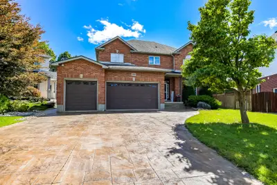 1094 Thornley Street, London South, On N6k 4v4
