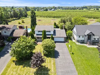 21 Garrison Village Drive, Niagara-on-the-lake, On L0s 1j0
