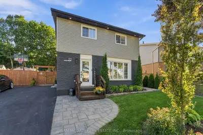 22 Bywood Crescent, Hamilton, On L8j 1g8