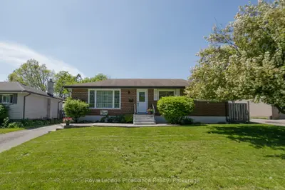 112 PROSPECT Hill, Quinte West, ON K8V 2V3