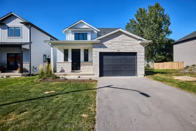 185 Hodgkins Avenue, Thorold, On L2v 1m2