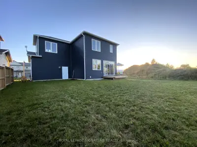14 Griffin Street, Prince Edward County, On K0k 2t0