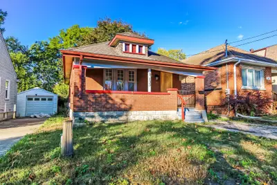 133 Arundell Street, London East, On N5z 2k1