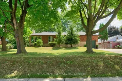 68 Rymal Road E Main, Hamilton, On L9b 1c1