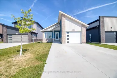 100 Arrowhead Lane, Chatham-kent, On N7m 0t2