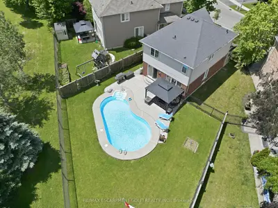 240 Emick Drive, Hamilton, On L9k 0e1