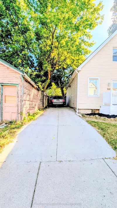 160 Glendale Avenue N, Hamilton, On L8l 7j8