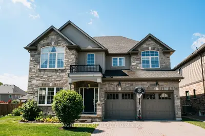 18 Joyce Crescent, Pelham, On L3e 0s5