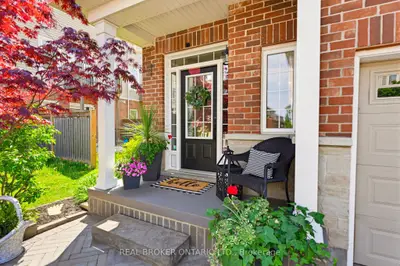 100 Chester Drive 16, Cambridge, On N1t 0c8