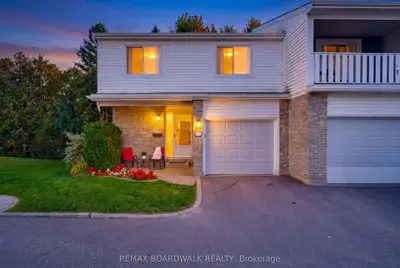 32a Black Forest Lane, Bells Corners And South To Fallowfield, On K2h 5c8