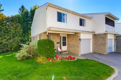 32a Black Forest Lane, Bells Corners And South To Fallowfield, On K2h 5c8