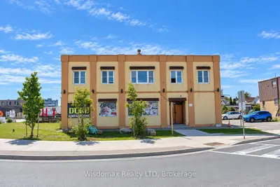 4816 Bridge Street, Niagara Falls, On L2e 2r9