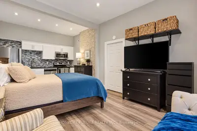 181 West Avenue, Hamilton, On L8l 5c7