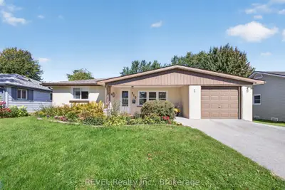 315 Park Avenue W, Haldimand, On N1a 1m7