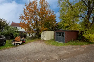 82 College Street W, Thunder Bay, On P7a 5j4