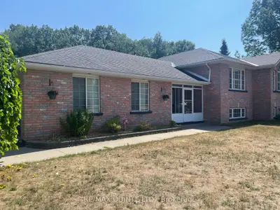 65 Glenburnie Drive, Quinte West, On K8v 5p4