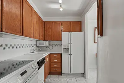 530 Laurier Avenue W 903, Ottawa Centre, On K1r 7t1
