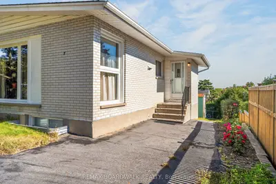 7 Charkay Street, Cityview - Parkwoods Hills - Rideau Shore, On K2e 5n5