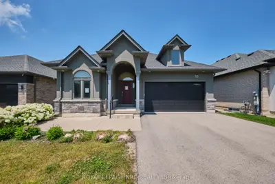 53 Carrick Trail, Welland, On L3b 0e7