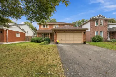 17 Farmington Drive, St. Catharines, On L2s 3e8
