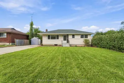 29 Glengarry Road, St. Catharines, On L2t 2t9