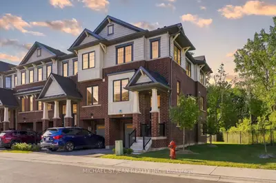 185 Bedrock Drive 49, Hamilton, On L8j 0m5