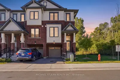 185 Bedrock Drive 49, Hamilton, On L8j 0m5