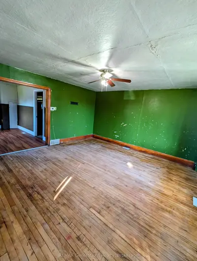 607 Mcintosh Street, Thunder Bay, On P7c 3a3